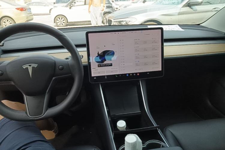 Used Tesla Model 3 2020 Refreshed Version Long-Range Rear-Wheel Drive Center Console