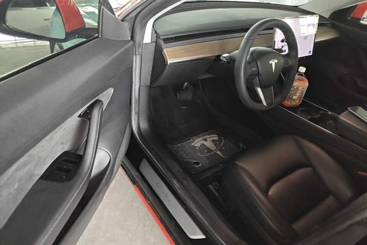 Used Tesla Model 3 2020 Revised Version Standard Range Rear-Wheel Drive – Upgraded Edition Driver Seat