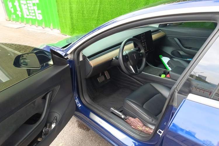 Used Tesla Model 3 2020 Revised Version Standard Range Rear-Wheel Drive – Upgraded Edition Driver Seat