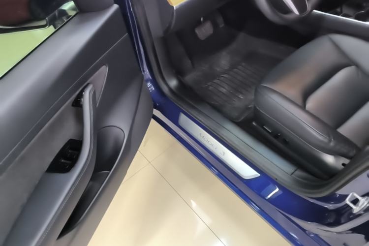 Used Tesla Model 3 2020 Revised Version Standard Range Rear-Wheel Drive – Upgraded Edition Driver Seat