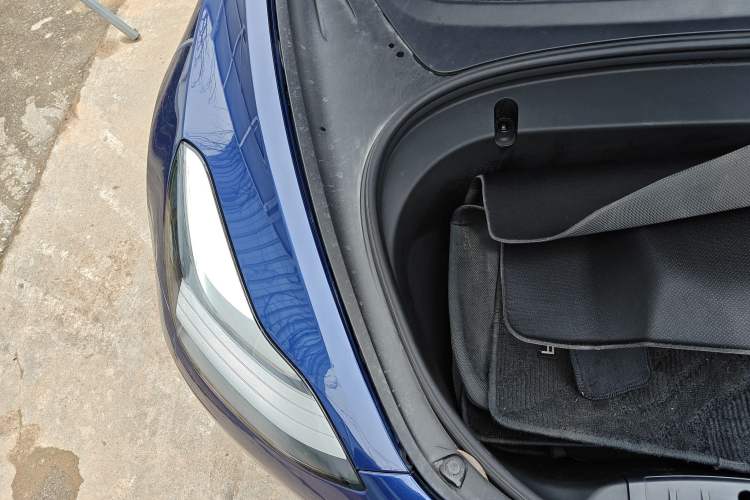 Used Tesla Model 3 2020 Revised Version Standard Range Rear-Wheel Drive – Upgraded Edition Engine Bay Right
