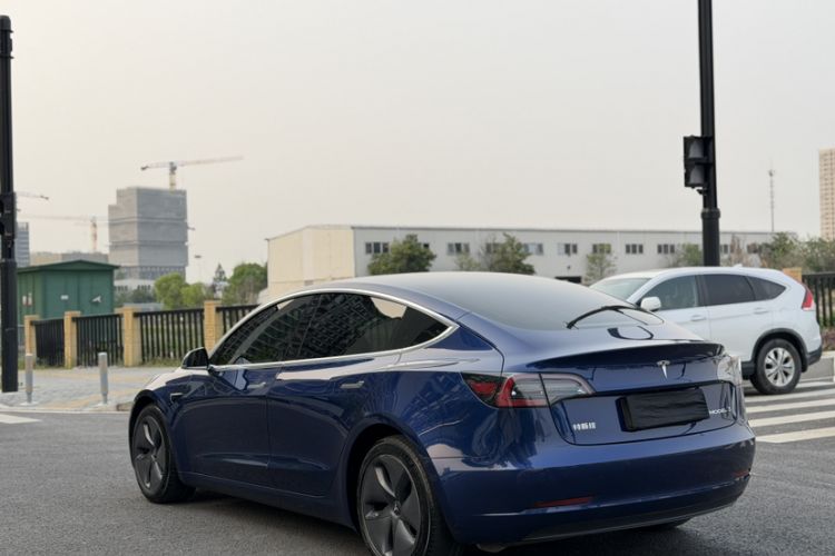 Used Tesla Model 3 2020 Standard Range Rear-Wheel Drive Upgraded Version Exterior 4