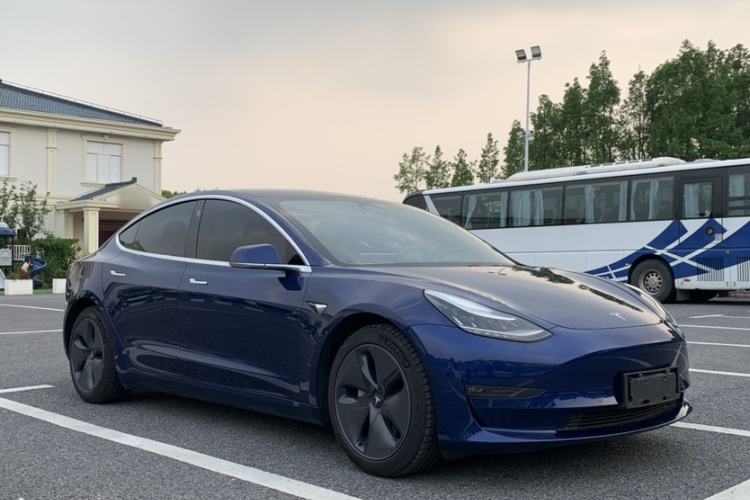 Used Tesla Model 3 2020 Refreshed Version Long-Range Rear-Wheel Drive Exterior 4