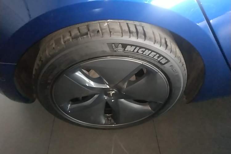 Used Tesla Model 3 2020 Standard Range Rear-Wheel Drive Upgraded Version Exterior 5