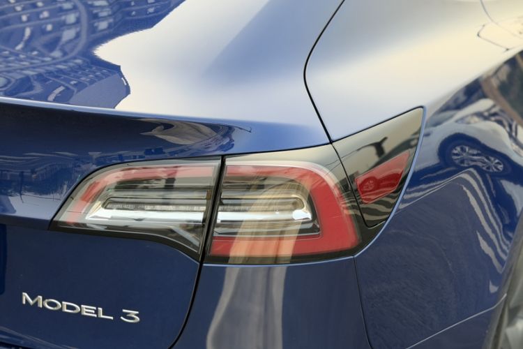 Used Tesla Model 3 2020 Standard Range Rear-Wheel Drive Upgraded Version Exterior 7