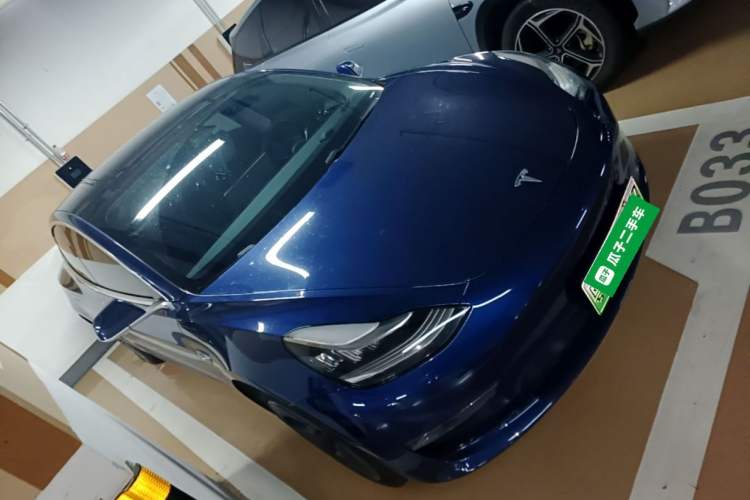 Used Tesla Model 3 2020 Refreshed Version Long-Range Rear-Wheel Drive Front Right 45 Deg