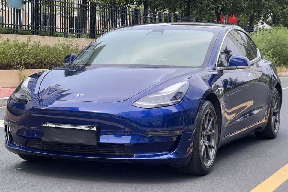Tesla Model 3 2020