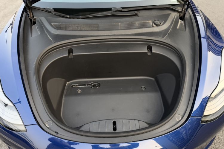 Used Tesla Model 3 2020 Standard Range Rear-Wheel Drive Upgraded Version Interior 1