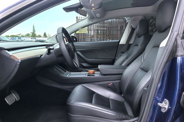 Used Tesla Model 3 2020 Standard Range Rear-Wheel Drive Upgraded Version Interior 1