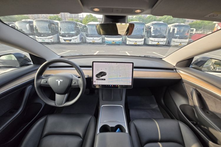 Used Tesla Model 3 2020 Refreshed Version Long-Range Rear-Wheel Drive Interior 1