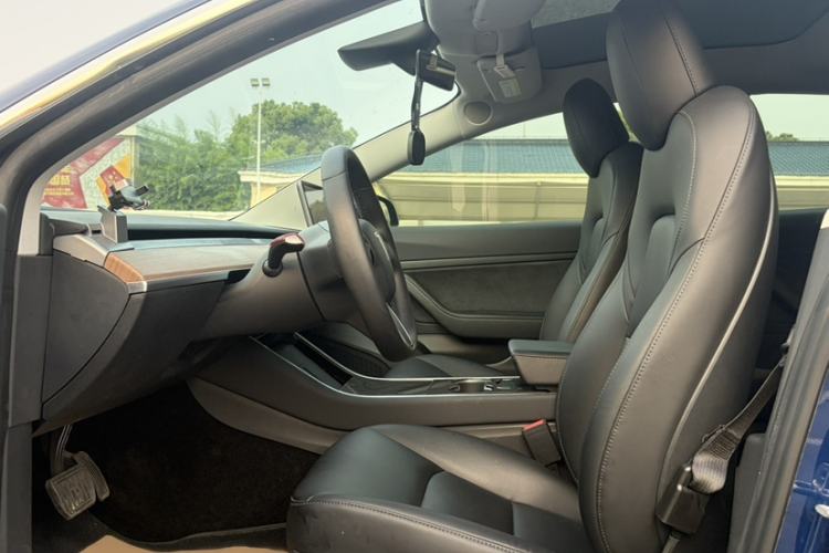 Used Tesla Model 3 2020 Standard Range Rear-Wheel Drive Upgraded Version Interior 2
