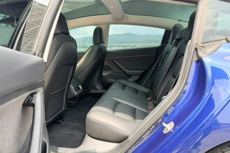 Used Tesla Model 3 2020 Standard Range Rear-Wheel Drive Upgraded Version Interior 3