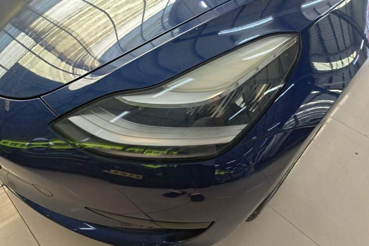 Used Tesla Model 3 2020 Revised Version Standard Range Rear-Wheel Drive – Upgraded Edition Left Front Headlight