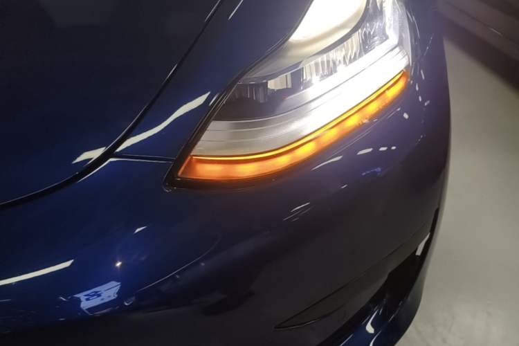 Used Tesla Model 3 2020 Revised Version Standard Range Rear-Wheel Drive – Upgraded Edition Left Front Headlight
