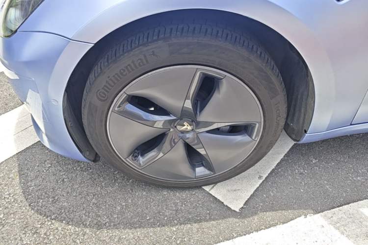 Used Tesla Model 3 2020 Revised Version Standard Range Rear-Wheel Drive – Upgraded Edition Left Front Wheel Hub