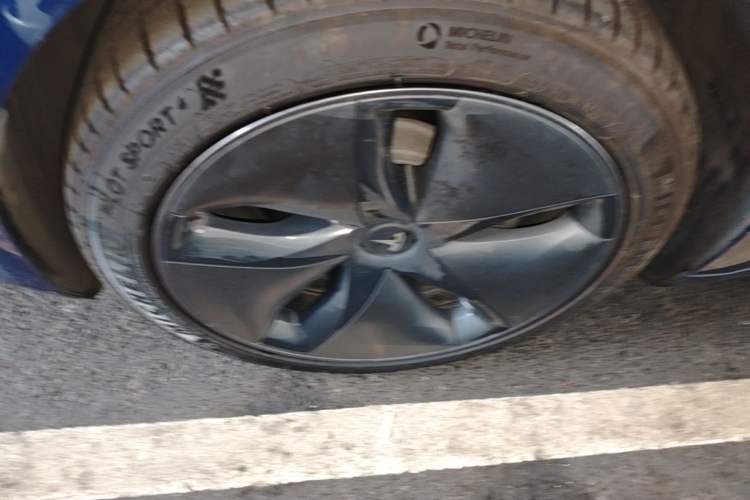 Used Tesla Model 3 2020 Standard Range Rear-Wheel Drive Upgraded Version Left Front Wheel Hub