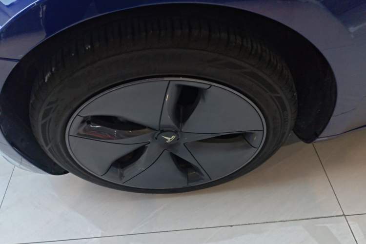 Used Tesla Model 3 2020 Standard Range Rear-Wheel Drive Upgraded Version Left Front Wheel Hub