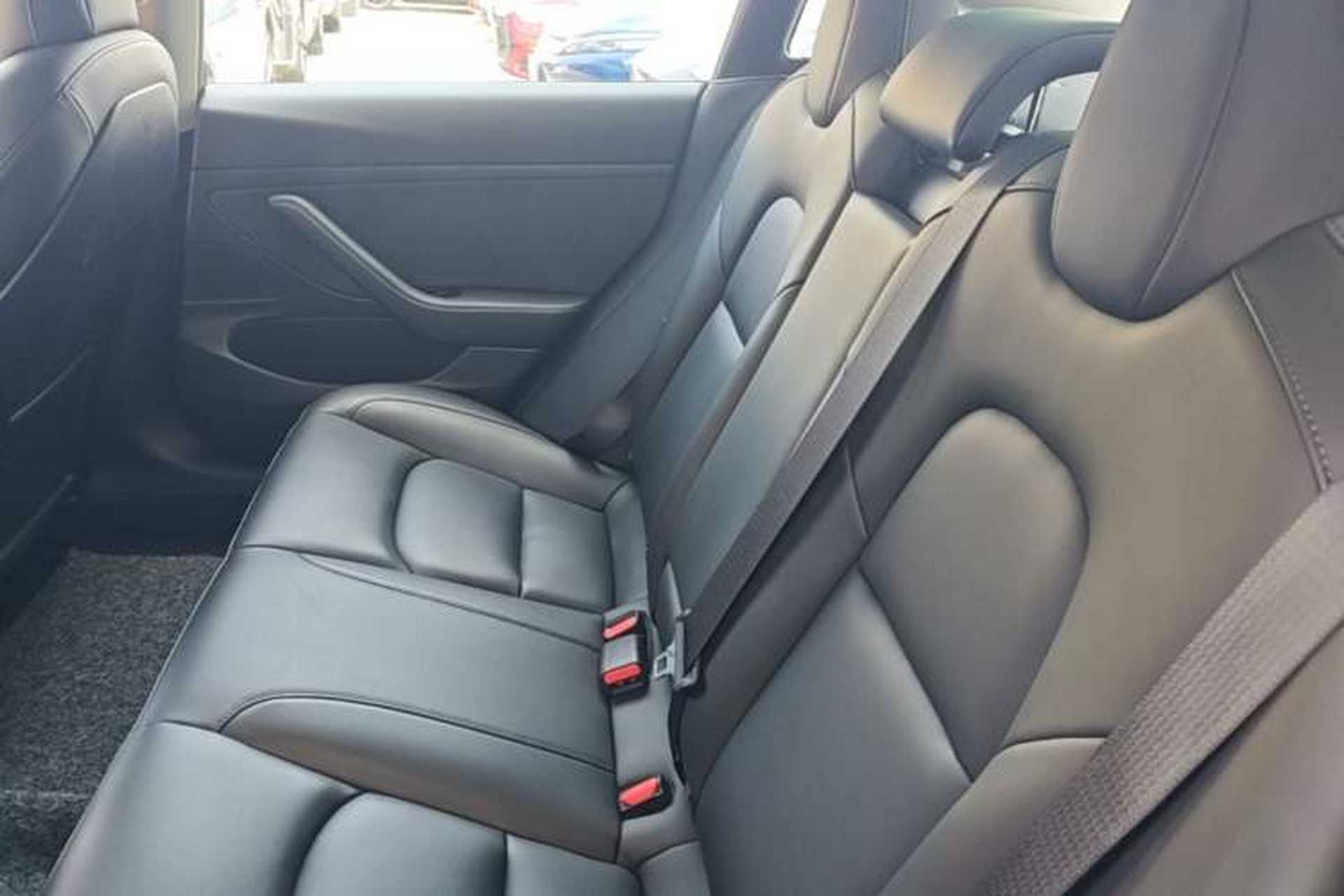 Used Tesla Model 3 2020 Revised Version Standard Range Rear-Wheel Drive – Upgraded Edition Left Rear Seat