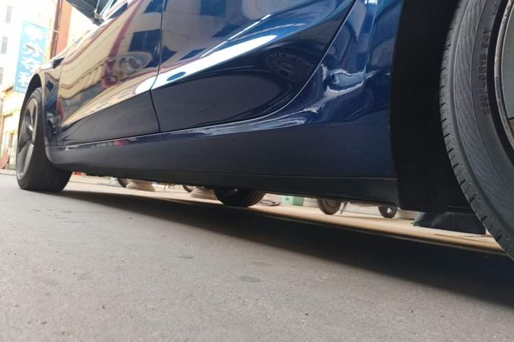 Used Tesla Model 3 2020 Revised Version Standard Range Rear-Wheel Drive – Upgraded Edition Left Side Sill