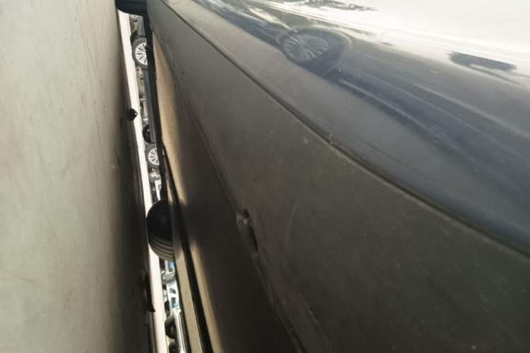 Used Tesla Model 3 2020 Standard Range Rear-Wheel Drive Upgraded Version Left Side Sill