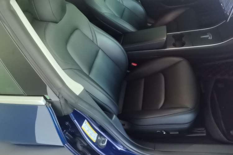 Used Tesla Model 3 2020 Revised Version Standard Range Rear-Wheel Drive – Upgraded Edition Right Front Seat