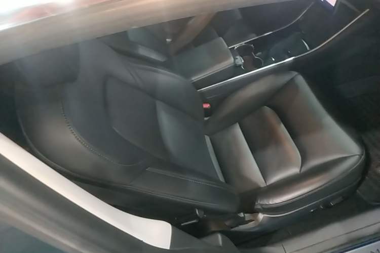 Used Tesla Model 3 2020 Standard Range Rear-Wheel Drive Upgraded Version Right Front Seat
