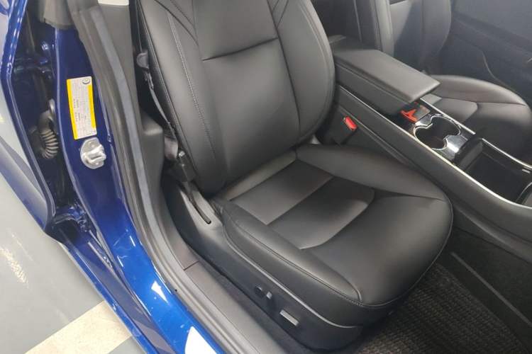 Used Tesla Model 3 2020 Standard Range Rear-Wheel Drive Upgraded Version Right Front Seat