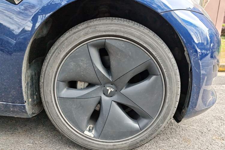 Used Tesla Model 3 2020 Standard Range Rear-Wheel Drive Upgraded Version Right Front Wheel Hub