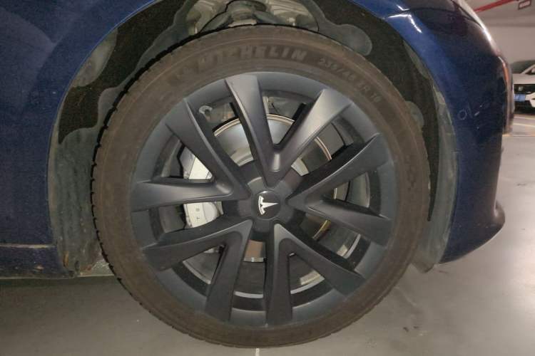 Used Tesla Model 3 2020 Refreshed Version Long-Range Rear-Wheel Drive Right Front Wheel Hub