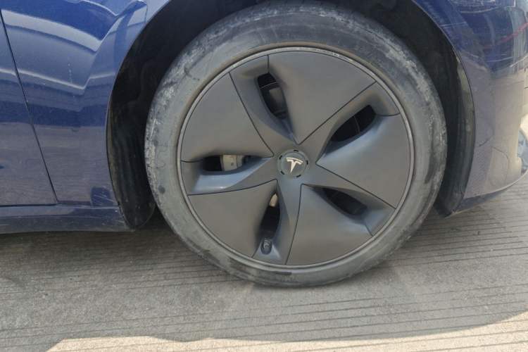 Used Tesla Model 3 2020 Standard Range Rear-Wheel Drive Upgraded Version Right Front Wheel Hub