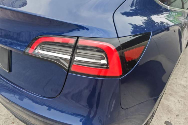 Used Tesla Model 3 2020 Refreshed Version Long-Range Rear-Wheel Drive Right Rear Taillight
