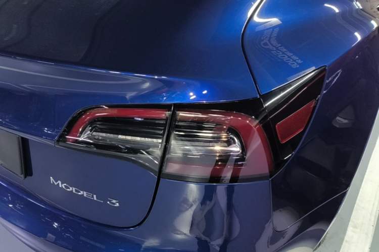 Used Tesla Model 3 2020 Refreshed Version Long-Range Rear-Wheel Drive Right Rear Taillight