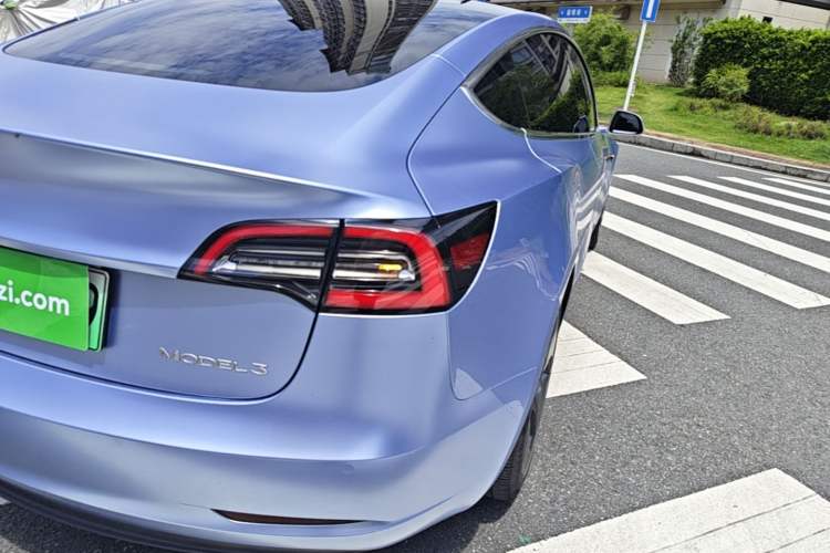 Used Tesla Model 3 2020 Revised Version Standard Range Rear-Wheel Drive – Upgraded Edition Right Rear Taillight