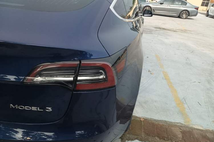 Used Tesla Model 3 2020 Standard Range Rear-Wheel Drive Upgraded Version Right Rear Taillight