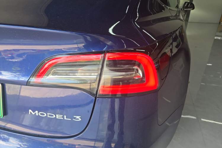Used Tesla Model 3 2020 Refreshed Version Long-Range Rear-Wheel Drive Right Rear Taillight