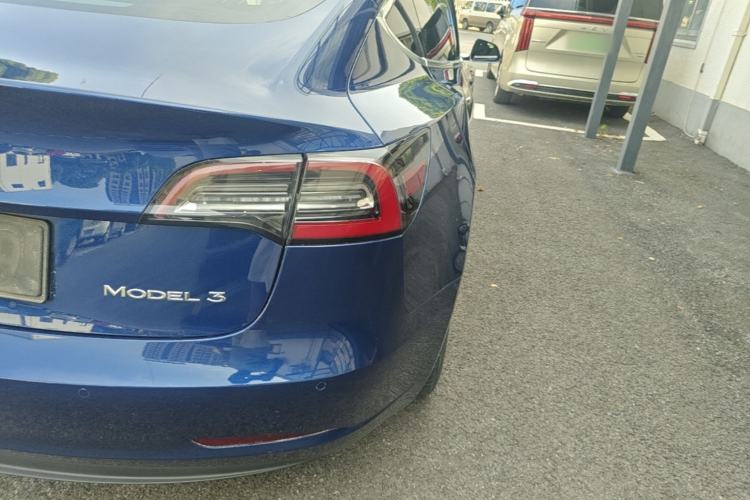 Used Tesla Model 3 2020 Standard Range Rear-Wheel Drive Upgraded Version Right Rear Taillight