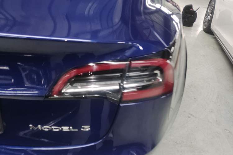 Used Tesla Model 3 2020 Refreshed Version Long-Range Rear-Wheel Drive Right Rear Taillight