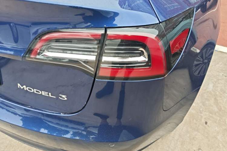 Used Tesla Model 3 2020 Standard Range Rear-Wheel Drive Upgraded Version Right Rear Taillight
