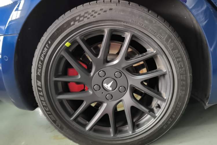 Used Tesla Model 3 2020 Standard Range Rear-Wheel Drive Upgraded Version Right Rear Wheel Hub