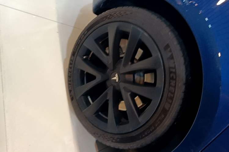Used Tesla Model 3 2020 Refreshed Version Long-Range Rear-Wheel Drive Right Rear Wheel Hub