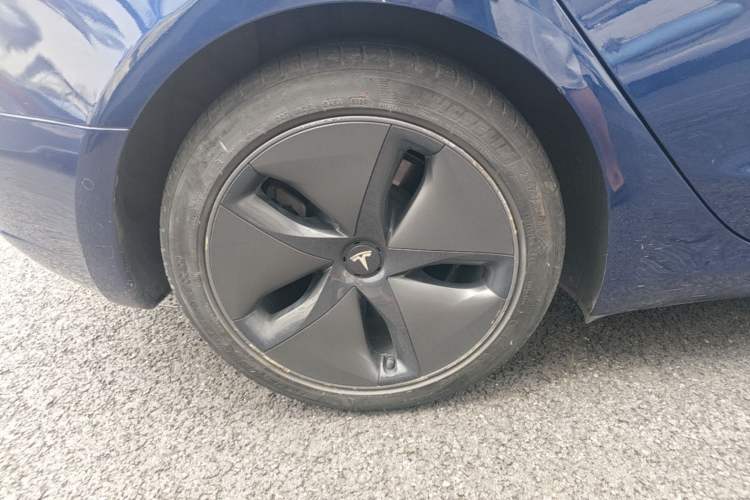 Used Tesla Model 3 2020 Standard Range Rear-Wheel Drive Upgraded Version Right Rear Wheel Hub