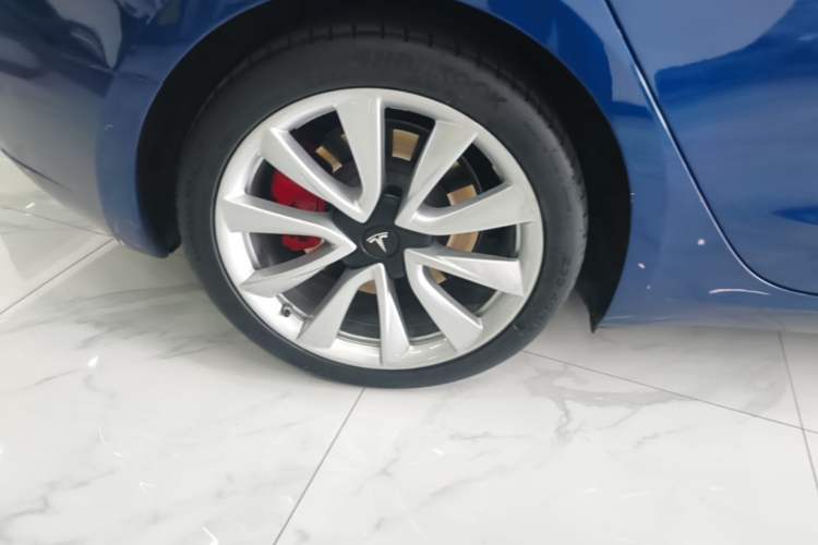Used Tesla Model 3 2020 Standard Range Rear-Wheel Drive Upgraded Version Right Rear Wheel Hub