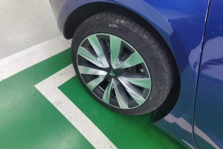 Used Tesla Model 3 2020 Refreshed Version Long-Range Rear-Wheel Drive Right Rear Wheel Hub