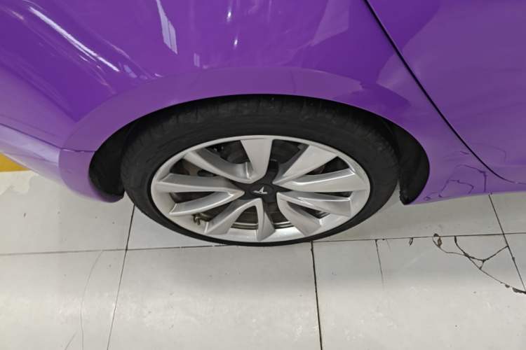 Used Tesla Model 3 2020 Refreshed Version Long-Range Rear-Wheel Drive Right Rear Wheel Hub