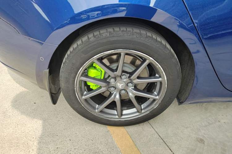 Used Tesla Model 3 2020 Standard Range Rear-Wheel Drive Upgraded Version Right Rear Wheel Hub