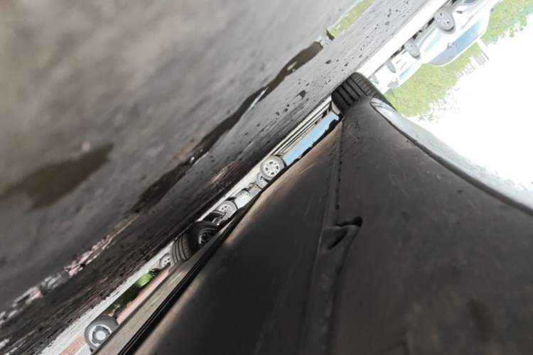 Used Tesla Model 3 2020 Refreshed Version Long-Range Rear-Wheel Drive Right Side Sill