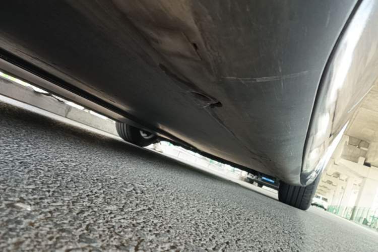 Used Tesla Model 3 2020 Standard Range Rear-Wheel Drive Upgraded Version Right Side Sill