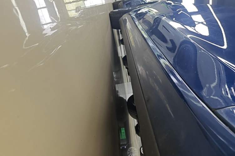 Used Tesla Model 3 2020 Standard Range Rear-Wheel Drive Upgraded Version Right Side Sill