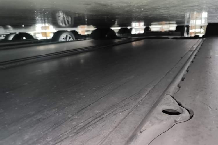 Used Tesla Model 3 2020 Standard Range Rear-Wheel Drive Upgraded Version Right Side Sill