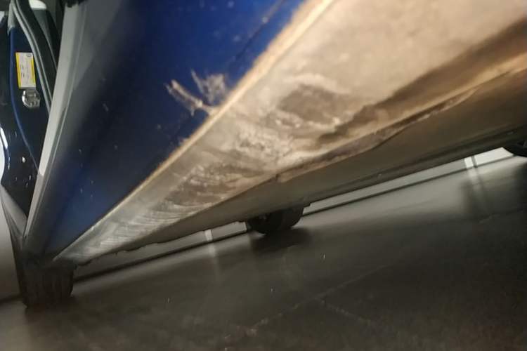Used Tesla Model 3 2020 Standard Range Rear-Wheel Drive Upgraded Version Right Side Sill